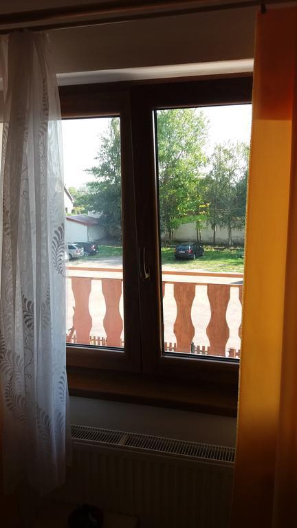 Retro Vrbovec Hotel ภายนอก รูปภาพ