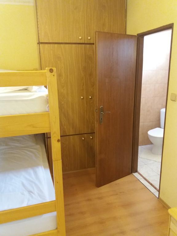 Retro Vrbovec Hotel ภายนอก รูปภาพ