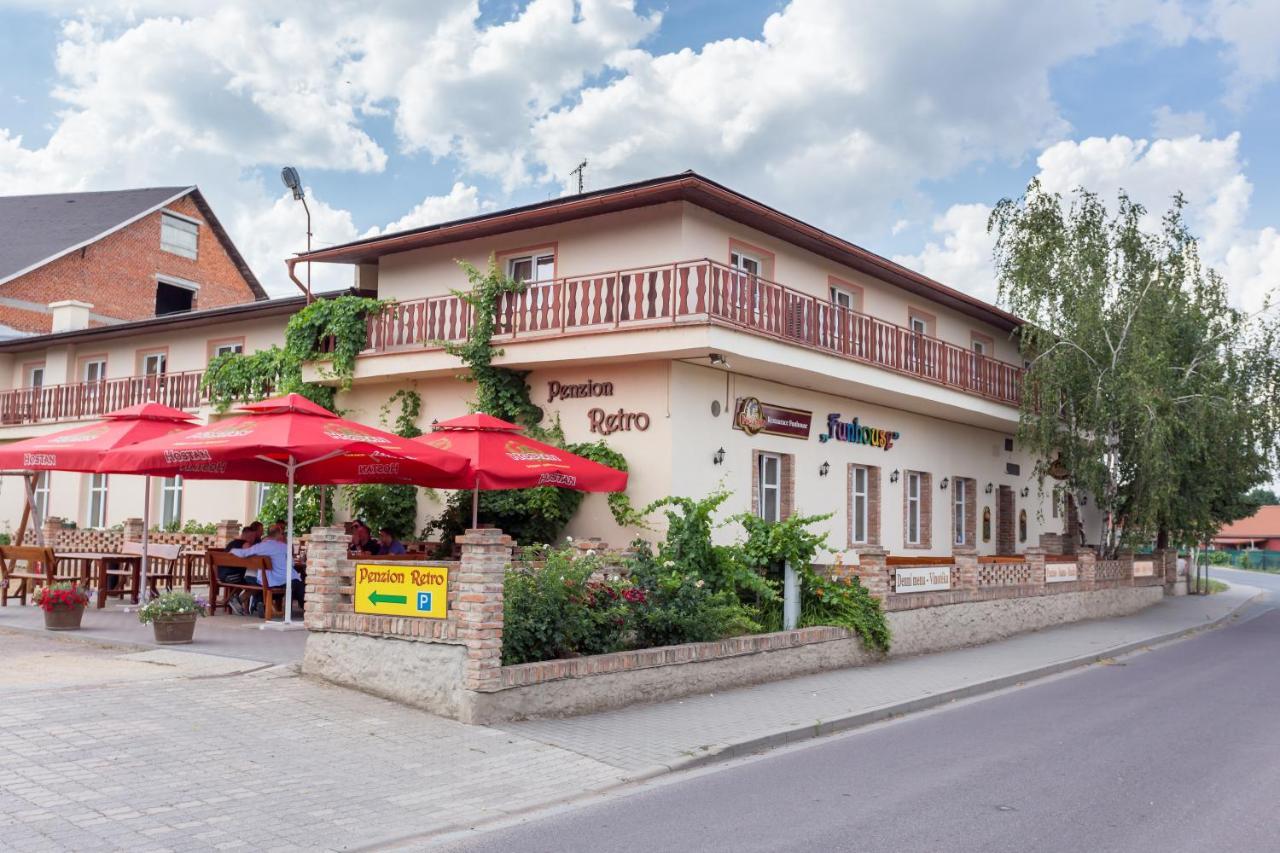 Retro Vrbovec Hotel ภายนอก รูปภาพ
